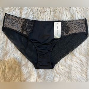 Wacoal Luxe Black Panty